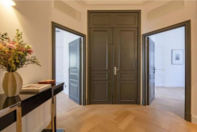 La Guitare 22 - Spacious 1 Bedroom In The Center Of Cannes, Right Behind Grand * Cannes