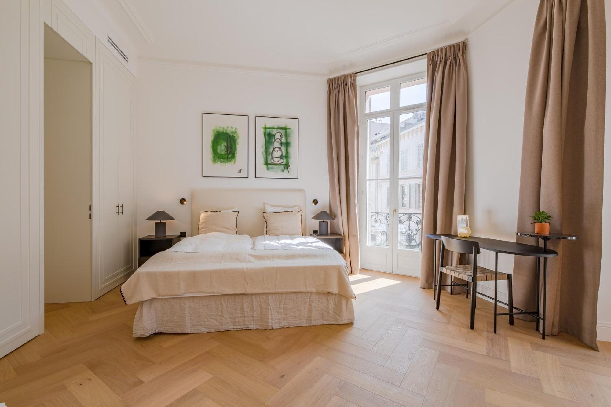 Apartment La Guitare 22 - Spacious 1 Bedroom In The Center Of Cannes, Right Behind Grand *